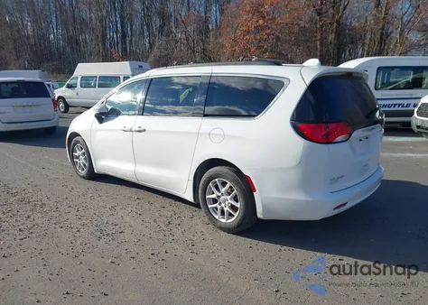 2020 Chrysler Voyager Lxi из США, поврежденный, VIN 2C4RC1DG0LR148591